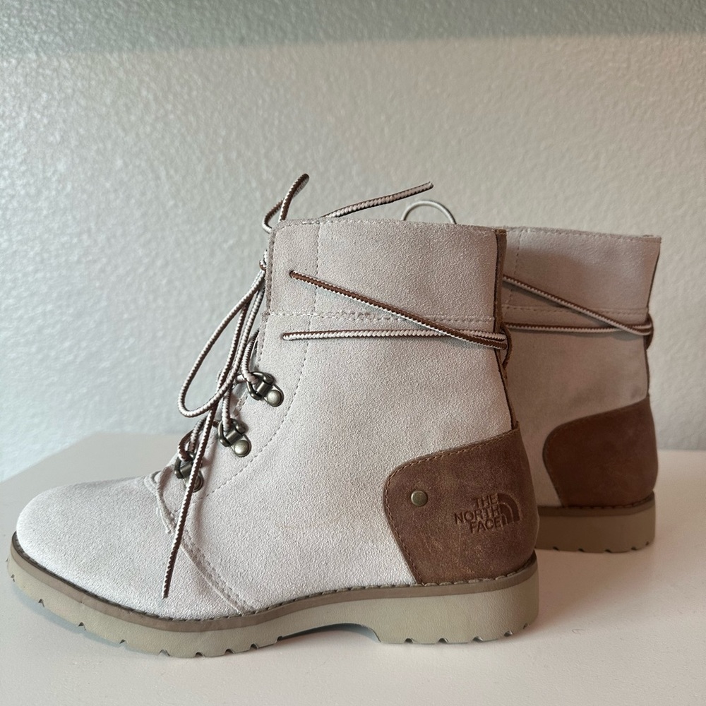The North Face Women's Beige and Brown Winter Boots